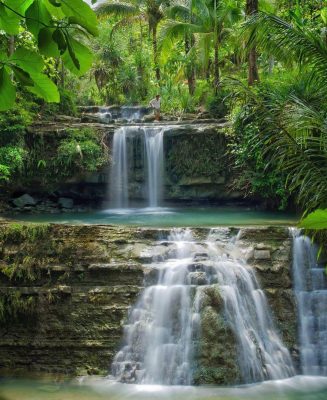 Omah Munggu Curug Plumbon