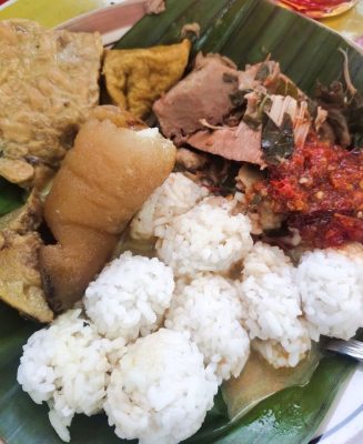 Omah Munggu Nasi Penggel Kebumen